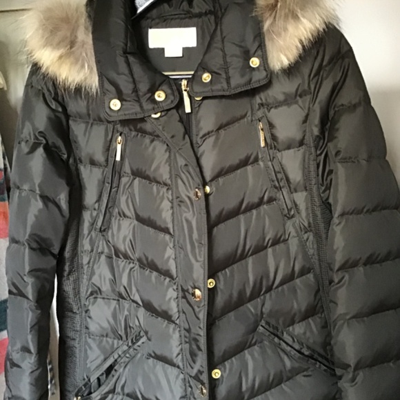 Michael Kors fauxfur hooded long padding jacket dark grey/black zipper and snaps - Picture 2 of 3
